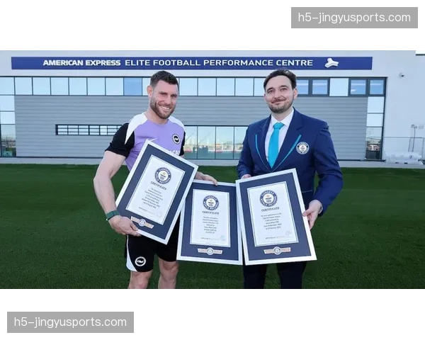 40岁老将米尔纳654次出场，加冕英超历史出场王