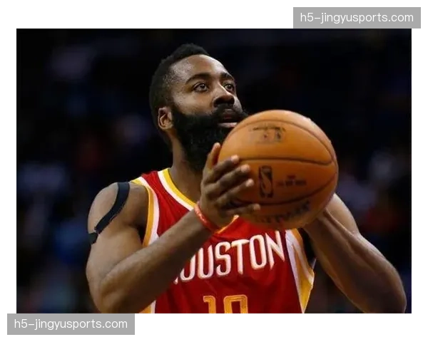 VAR与防守战术：视频回放如何影响裁判对“战术犯规”与“合理对抗”的认定